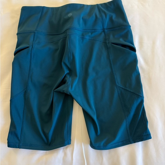 Athleta Teal Bike Shorts with zipper pockets size medium like new - Picture 2 of 6